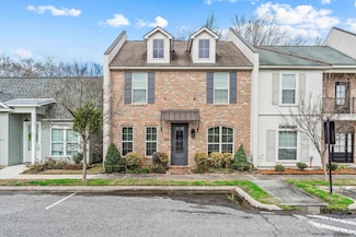 13013 N Vieux Carre Cir, Baton Rouge, LA 70818