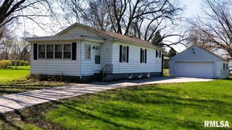 123 3rd Ave, Hampton, IL 61256