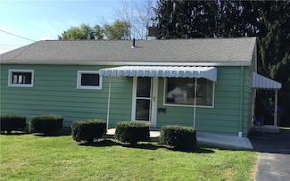 422 Patton Ave, Farrell, PA 16121