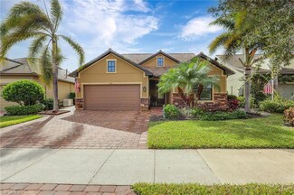 7021 Live Oak Dr, Naples, FL 34114