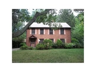 2951 Hampton Rd, Cleveland, OH 44120