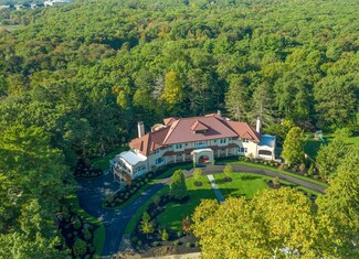 152 Suffolk Rd, Chestnut Hill, MA 02467