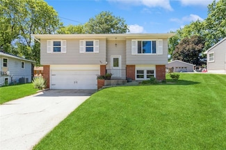 311 W 15th St N, Newton, IA 50208