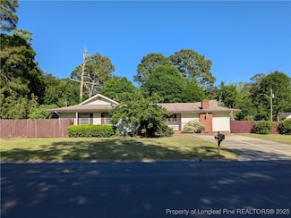 1829 Martindale Dr, Fayetteville, NC 28304