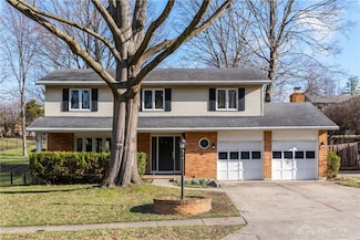 914 Cascade Dr, Beavercreek, OH 45431