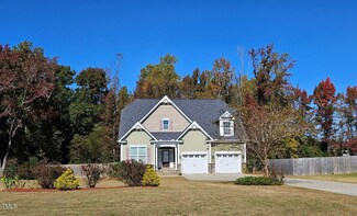 84 Cardona Ct, Fuquay Varina, NC 27526