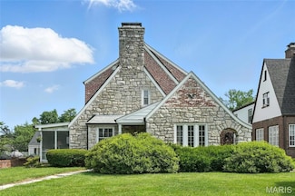 537 Olive Ct, Saint Louis, MO 63119