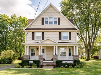 1618 Lake Rd, Hamlin, NY 14464