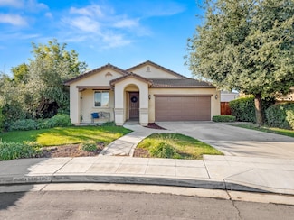 5761 W Willis Ave, Fresno, CA 93722