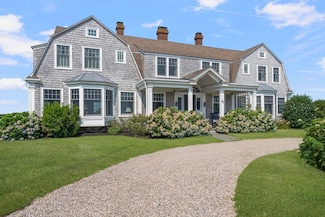 86 Naushon Ave, South Dartmouth, MA 02748