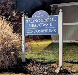 10 Scuppo Rd Unit B10, Danbury, CT 06811