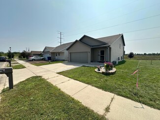 2106 42nd St S, Saint Cloud, MN 56301
