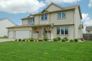 6301 NW 95th St, Johnston, IA 50131
