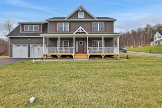 51 Frank St, New Windsor, NY 12553