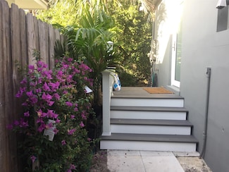 1307 SW 18th Ct, Fort Lauderdale, FL 33315