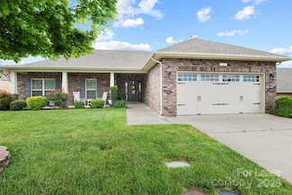 7266 Kenyon Dr, Denver, NC 28037