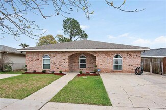 7517 Birch St, Violet, LA 70092