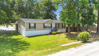 118 Quail Rd, Ninety Six, SC 29666