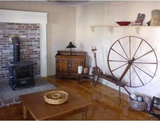 308 N Main St, North Brookfield, MA 01535