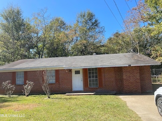 9721 Highway 613, Moss Point, MS 39562