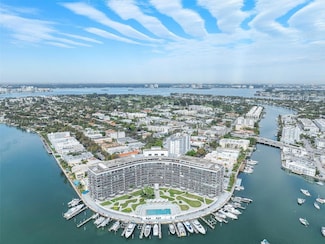 900 Bay Dr Unit 727-725, Miami Beach, FL 33141