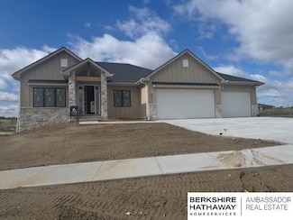 20101 U St, Omaha, NE 68135