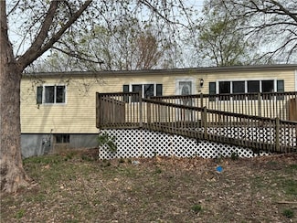 1216 S 10th St, Atchison, KS 66002