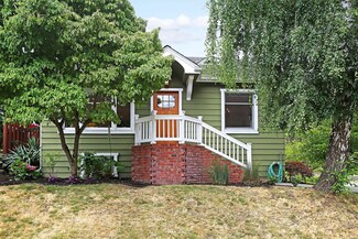 6549 Sunnyside Ave N, Seattle, WA 98103
