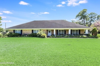 813 Solomon St, Breaux Bridge, LA 70517