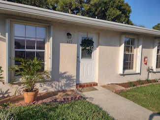 369 Bennington Ln, Lake Worth, FL 33467