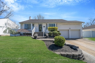 42 Marlene Dr, Syosset, NY 11791