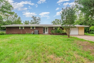 1705 Jefferson St, Commerce, TX 75428