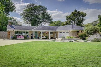 8316 Hawthorne Dr, Munster, IN 46321