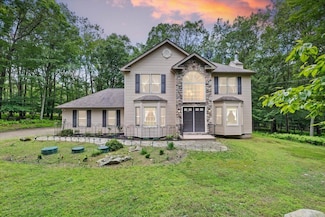 191 Cedar Ln, Canadensis, PA 18325