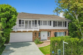 17481 Tramonto Dr, Pacific Palisades, CA 90272
