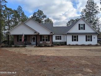 120 E Devonshire Ave, West End, NC 27376