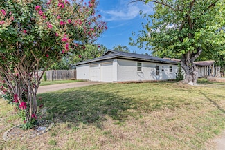 7501 Lola Dr, North Richland Hills, TX 76180