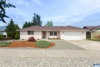 862 E Cedar St, Sequim, WA 98382