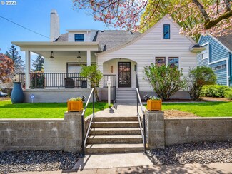 1352 SE Rex St, Portland, OR 97202
