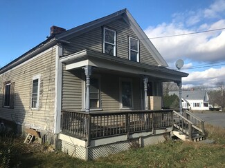 51 School St, Barre, MA 01005