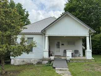 206 W Commercial Ave, Monterey, TN 38574