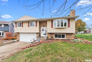 3870 Lexington Ct, Bettendorf, IA 52722