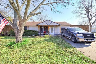 402 N 2nd St, Crandall, TX 75114