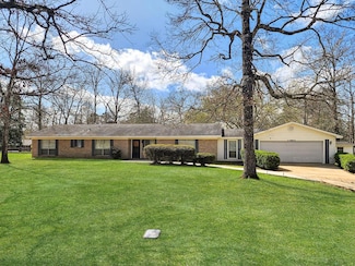 556 Redbud Ln, Jasper, TX 75951