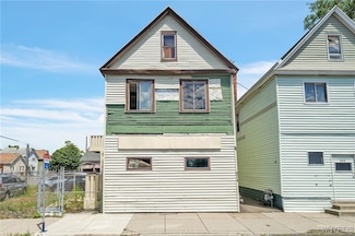 824 Clinton St, Buffalo, NY 14210