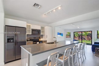 7532 Hispanola Ave, North Bay Village, FL 33141