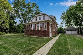 17 Erie St, Depew, NY 14043