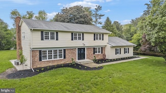 20 Hathaway Dr, Princeton Junction, NJ 08550