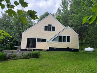 93 Senor Rd, Warren, VT 05674