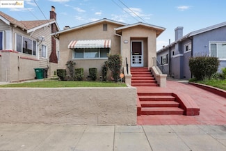 5448 Trask St, Oakland, CA 94601